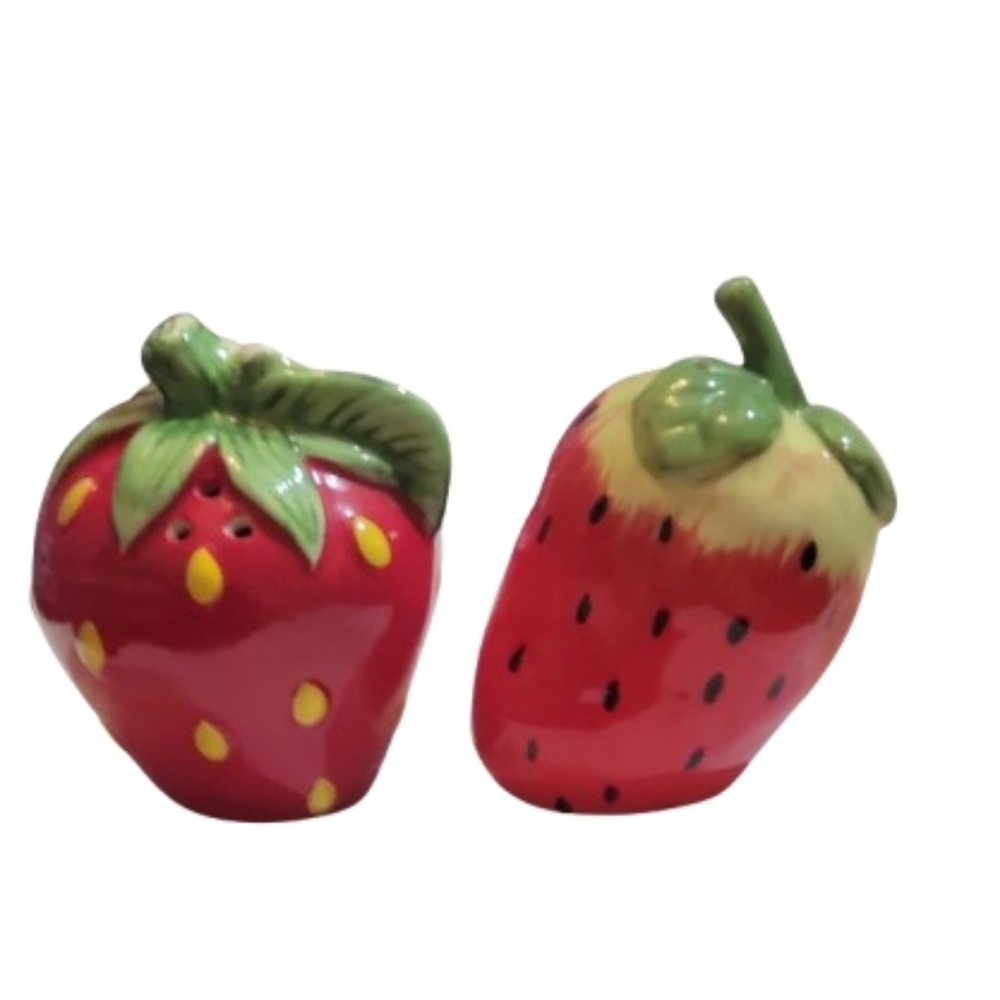 Strawberry Ceramic Salt and Pepper Shakers Kitschy Fruitcore Strawberrycore